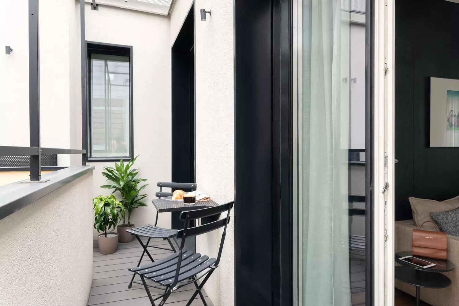 5.5 Balcony
